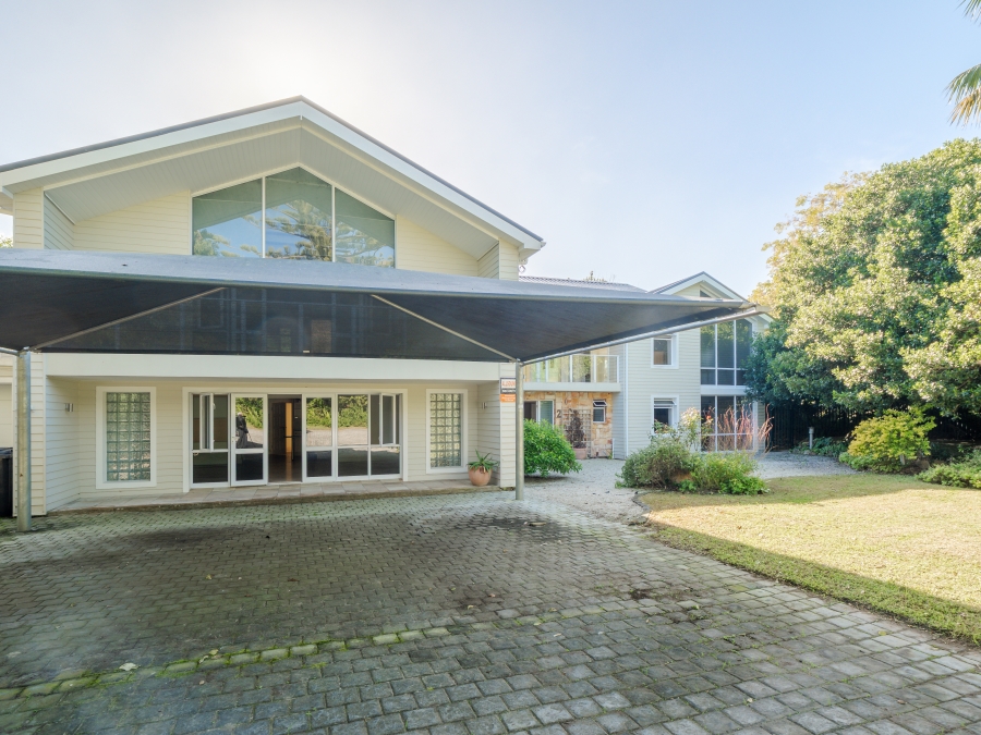 5 Bedroom Property for Sale in Leisure Isle Western Cape